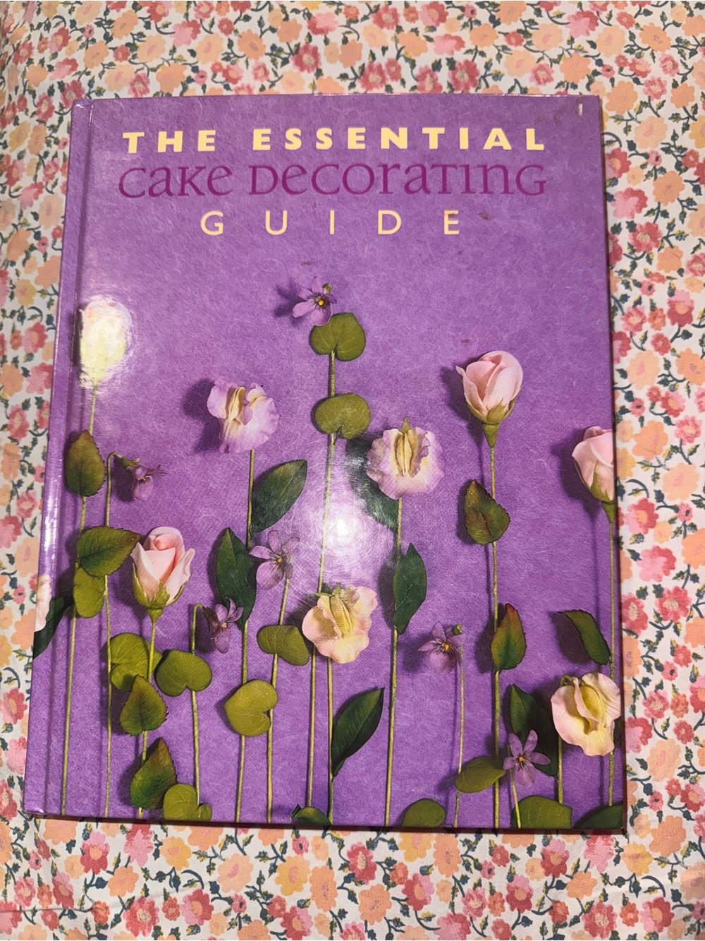 The Essential Cake Decorating Guide - Purple Floral Hardcover